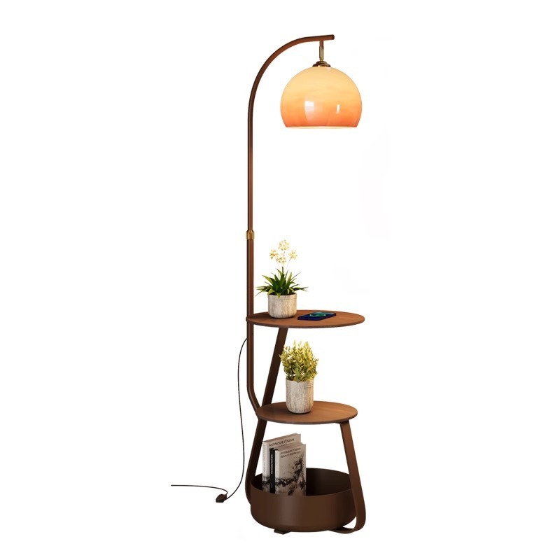 Coffee & Tea Phúc Long - Lampadaire, table de chevet antique pour